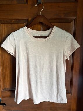 Lauren Conrad Classic Crewneck Short Sleeve Top in Light Pink- Women's Small